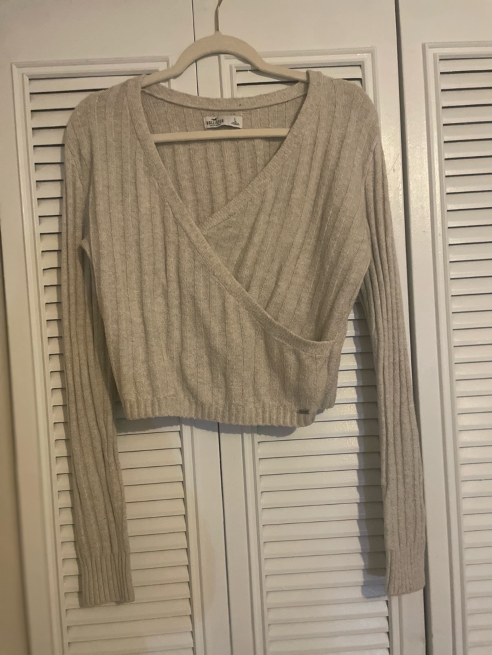 Hollister Ribbed Knit Sweater in Light Beige
